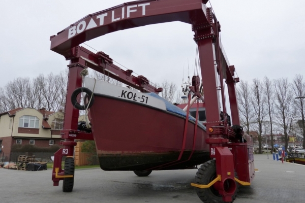 Nowy dźwig portowy w Kołobrzegu